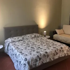 Frühstückspension Domus Salento & Con Parcheggio Privato In Loco